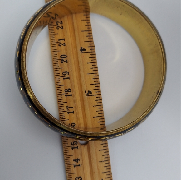 Vintage Black & Gold Wide Bangle. - Picture 4 of 10